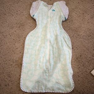 Love to Dream Sleep Sack with Cloud and Stripe Design transition bag